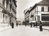 Parte superior de la calle Česká, vista en dirección a la plaza de la Libertad, a la derecha el restaurante U Polenků © Archivo de la Ciudad de Brno